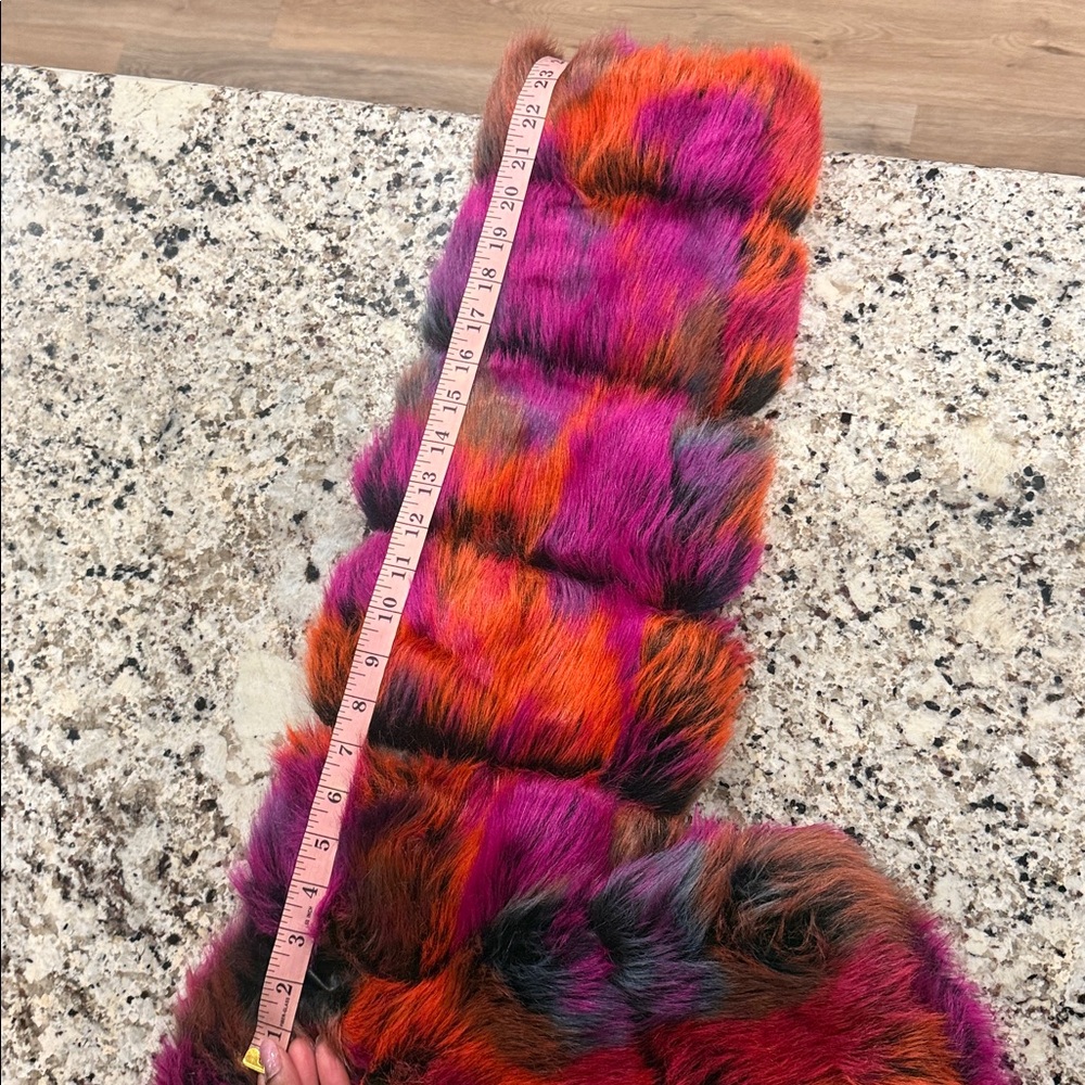 AKIRA Vibrant Faux Fur Hooded Jacket - Picture 11 of 11